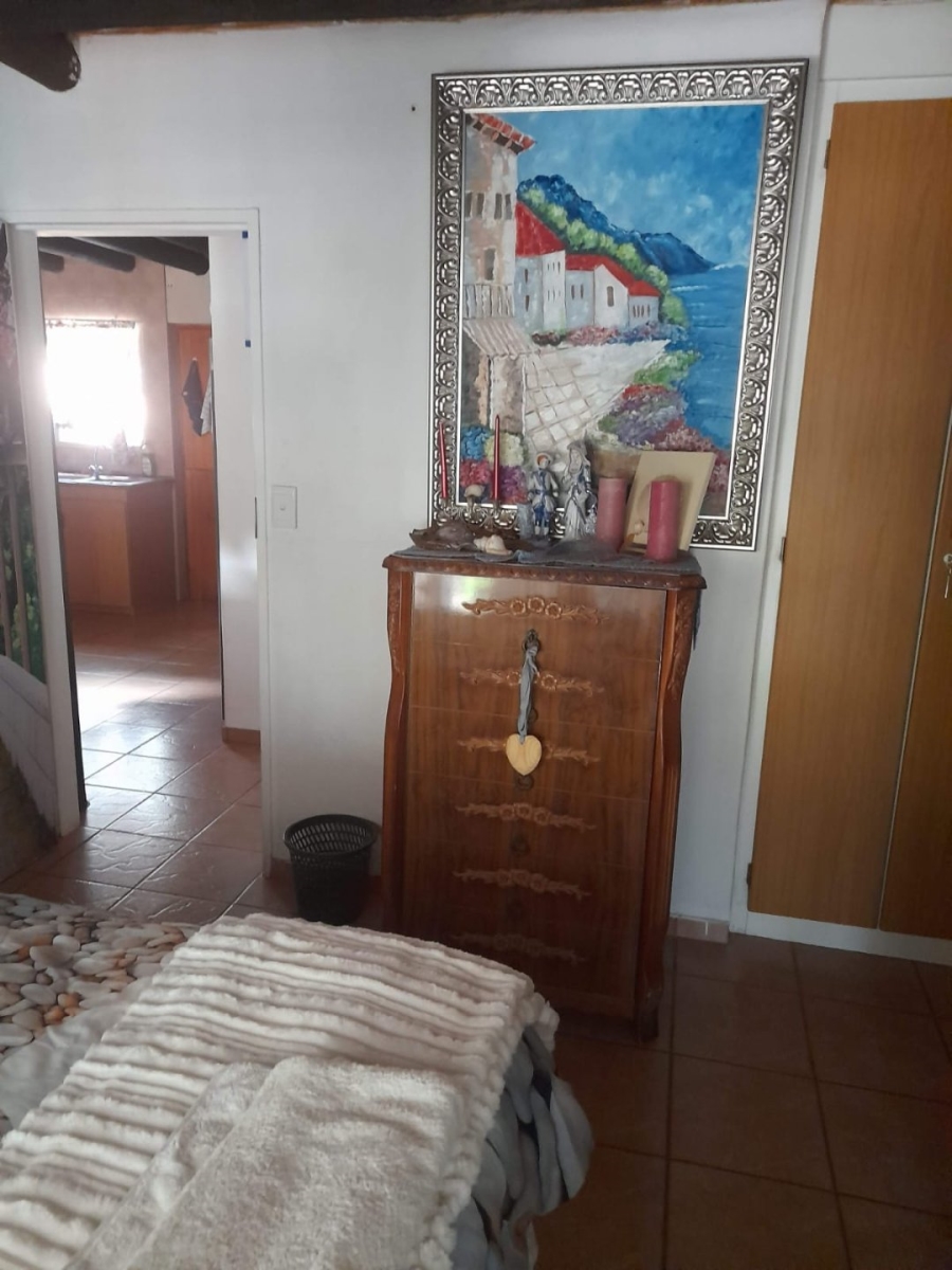 4 Bedroom Property for Sale in Leeupoort Limpopo