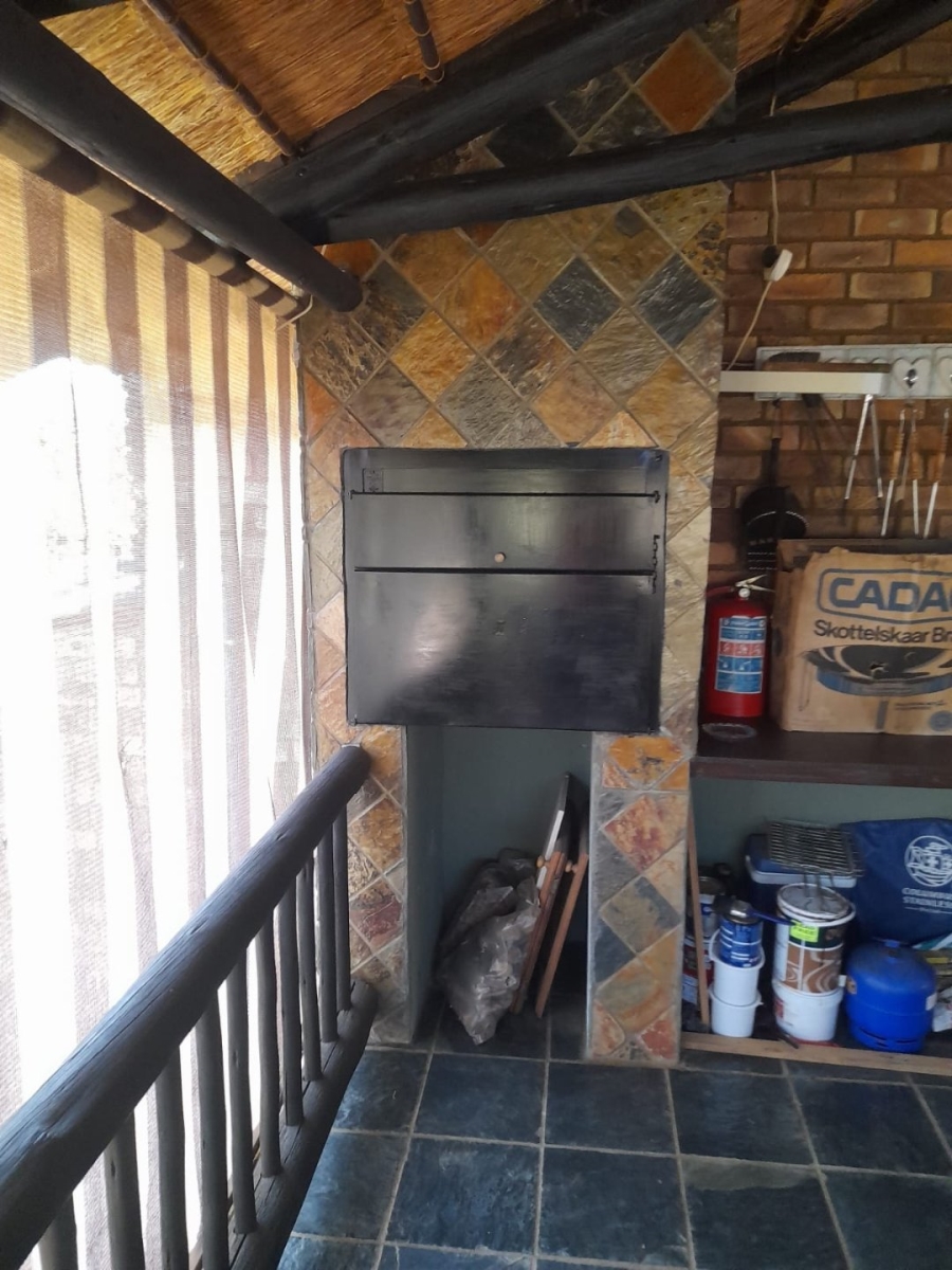 4 Bedroom Property for Sale in Leeupoort Limpopo
