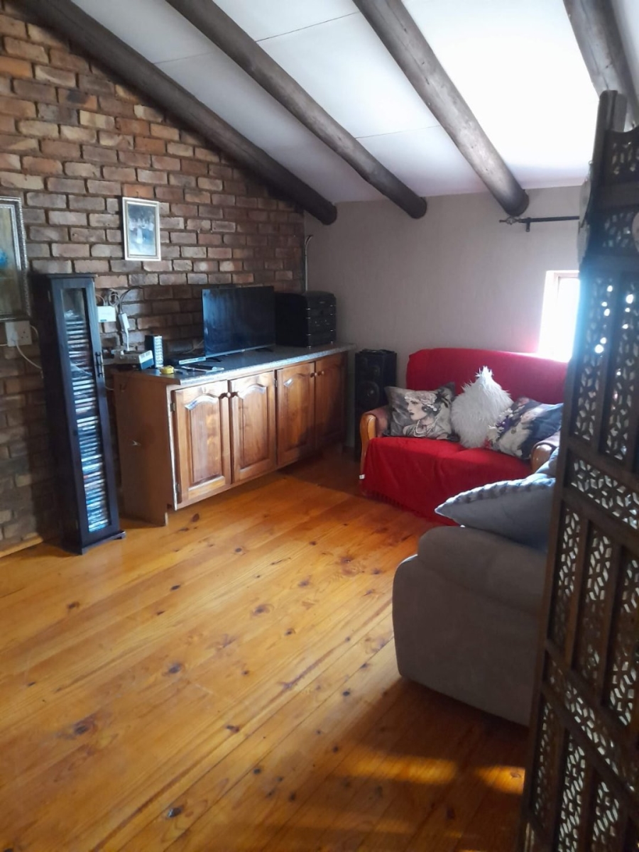 4 Bedroom Property for Sale in Leeupoort Limpopo