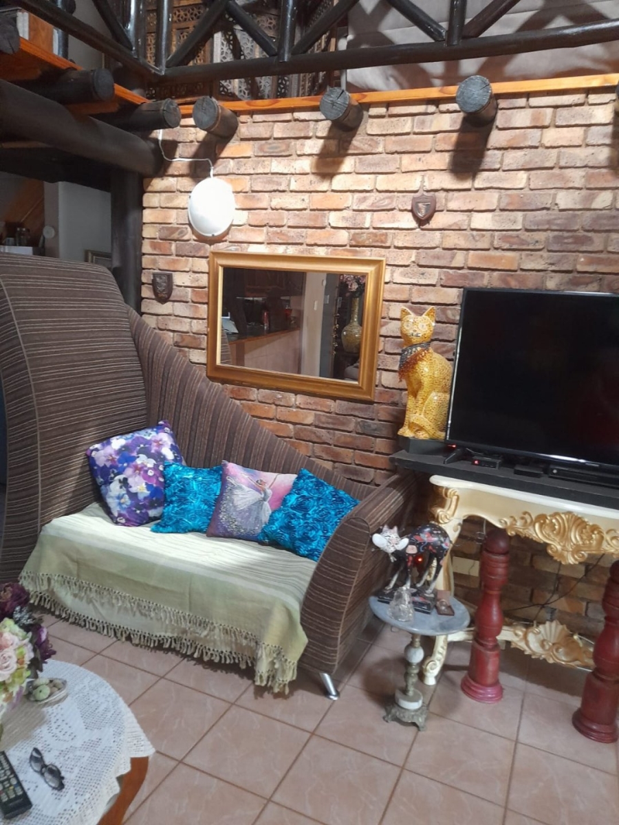 4 Bedroom Property for Sale in Leeupoort Limpopo