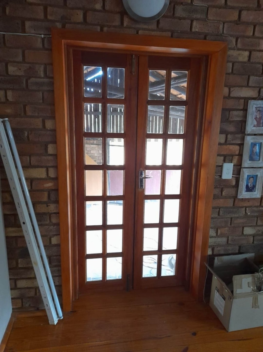 4 Bedroom Property for Sale in Leeupoort Limpopo
