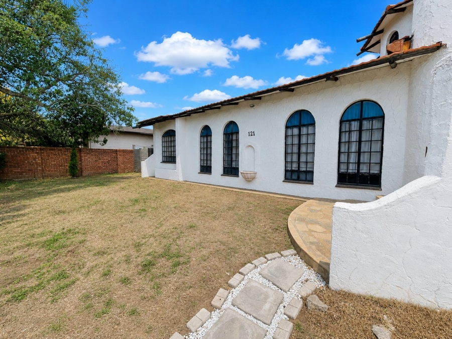 5 Bedroom Property for Sale in Eduan Park Limpopo