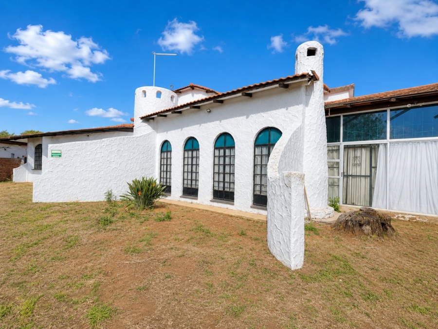 5 Bedroom Property for Sale in Eduan Park Limpopo