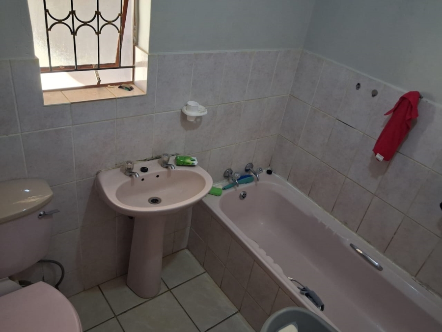 To Let 3 Bedroom Property for Rent in Nkowankowa Limpopo