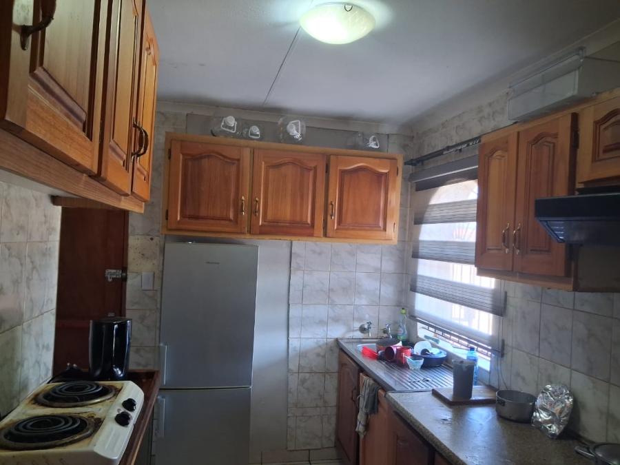 To Let 5 Bedroom Property for Rent in Nkowankowa Limpopo
