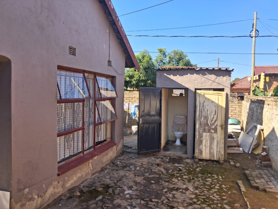 To Let 5 Bedroom Property for Rent in Nkowankowa Limpopo