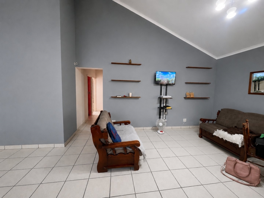 4 Bedroom Property for Sale in Fauna Park Limpopo
