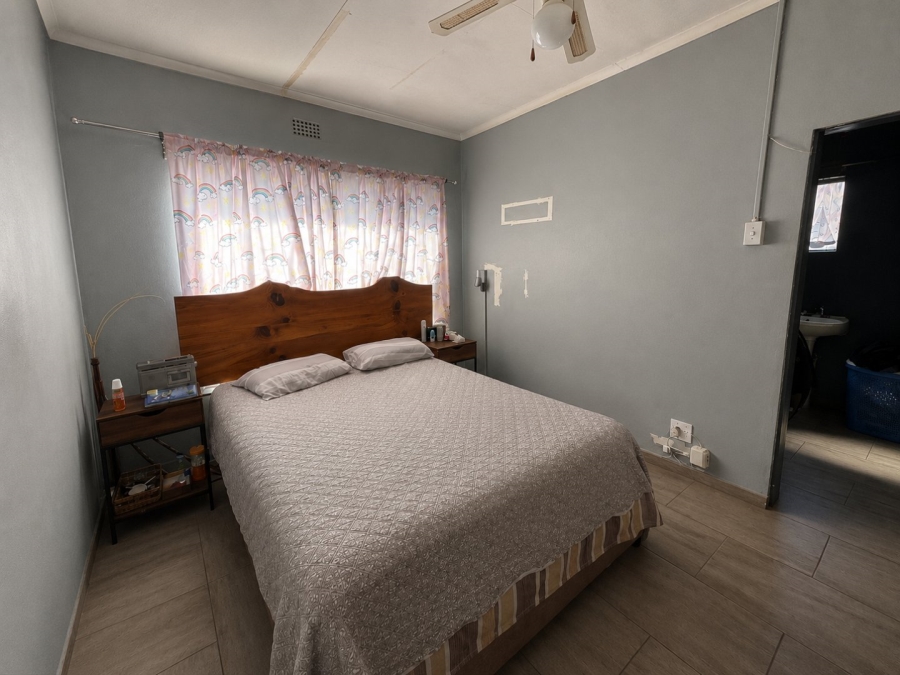 4 Bedroom Property for Sale in Fauna Park Limpopo