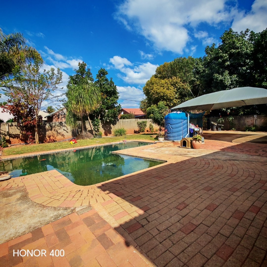3 Bedroom Property for Sale in Flora Park Limpopo