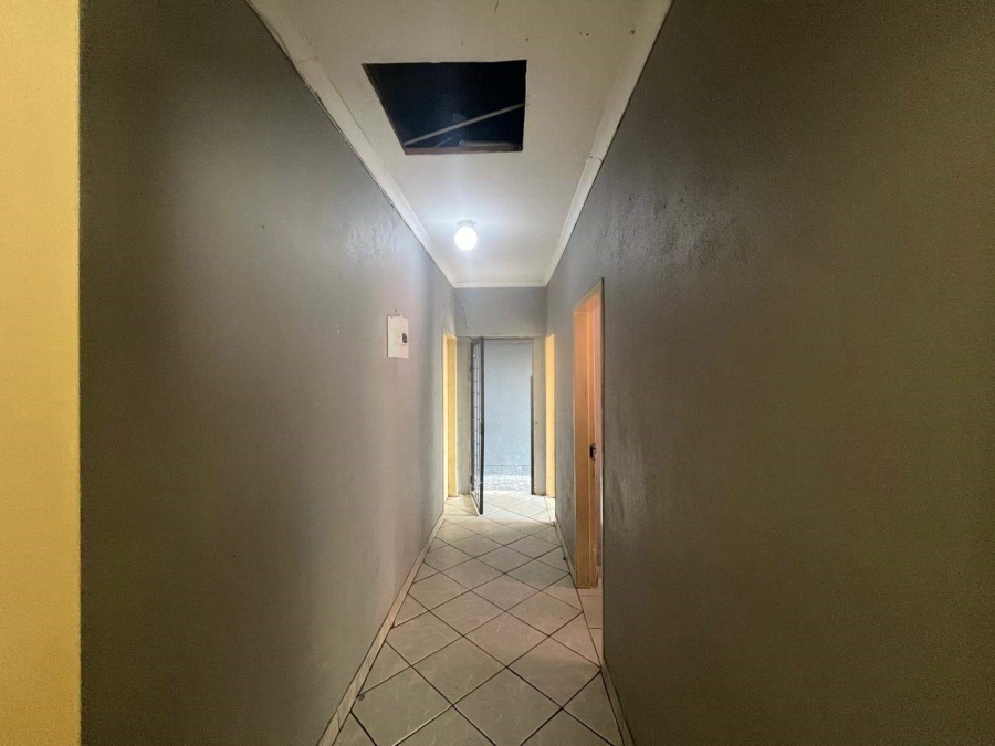 5 Bedroom Property for Sale in Rainbow Park Limpopo