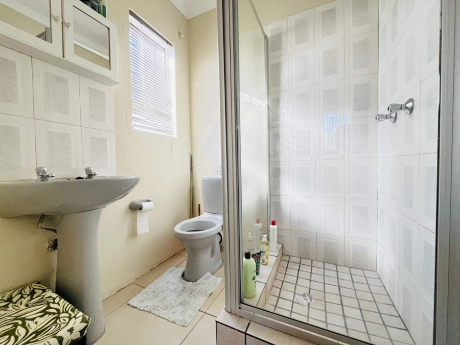 3 Bedroom Property for Sale in Madiba Park Limpopo