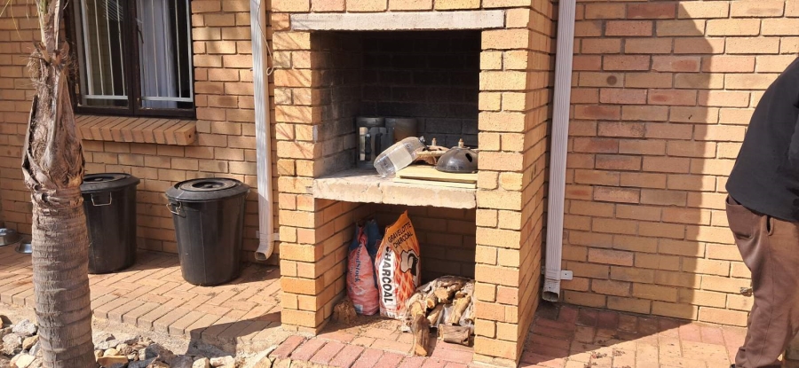 To Let 2 Bedroom Property for Rent in Bendor Place Limpopo
