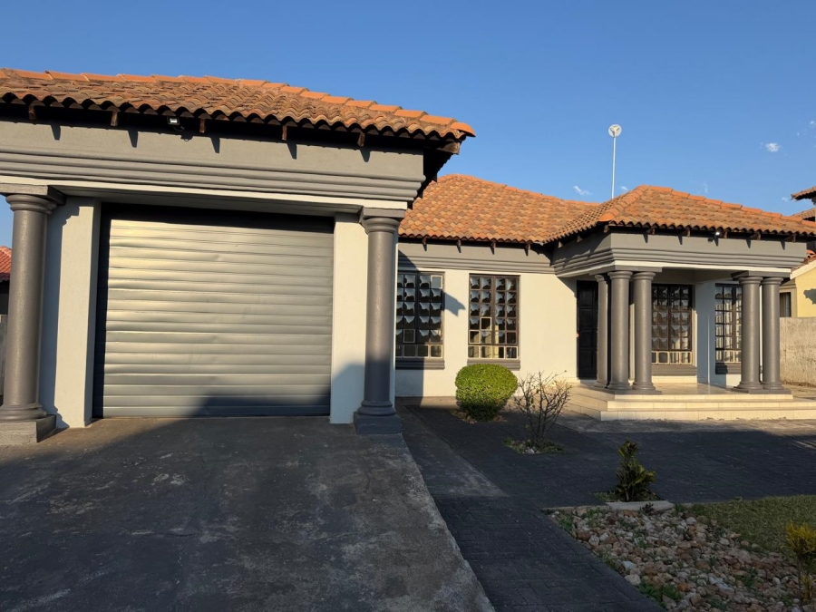 To Let 4 Bedroom Property for Rent in Serala View Limpopo