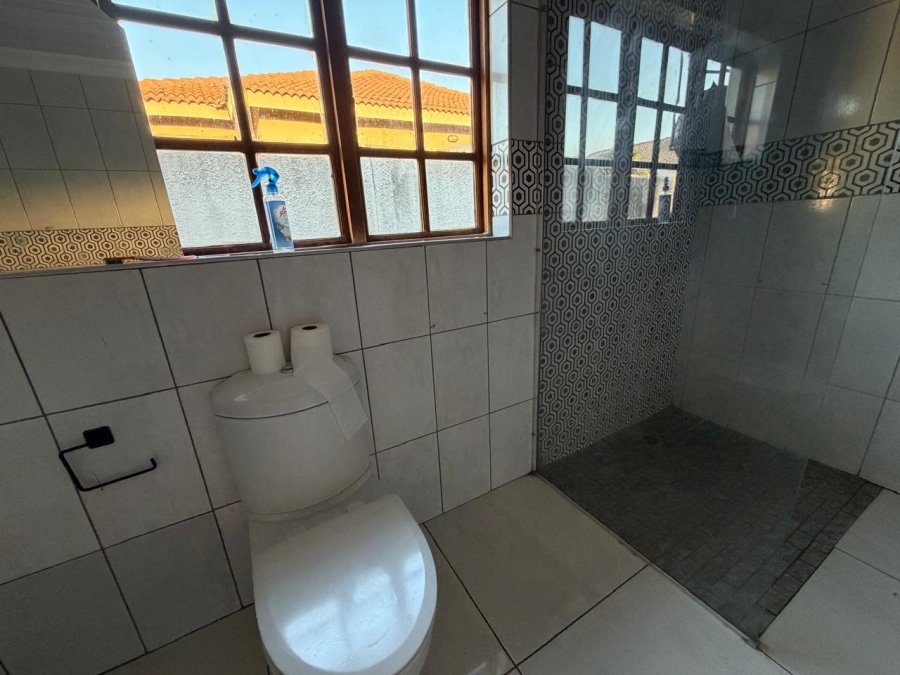 To Let 4 Bedroom Property for Rent in Serala View Limpopo