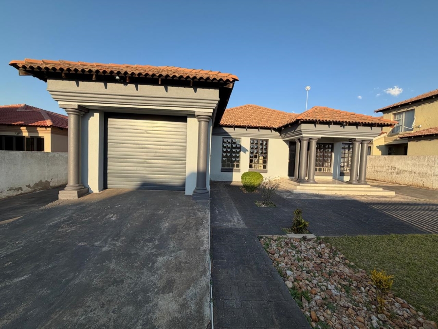 To Let 4 Bedroom Property for Rent in Serala View Limpopo