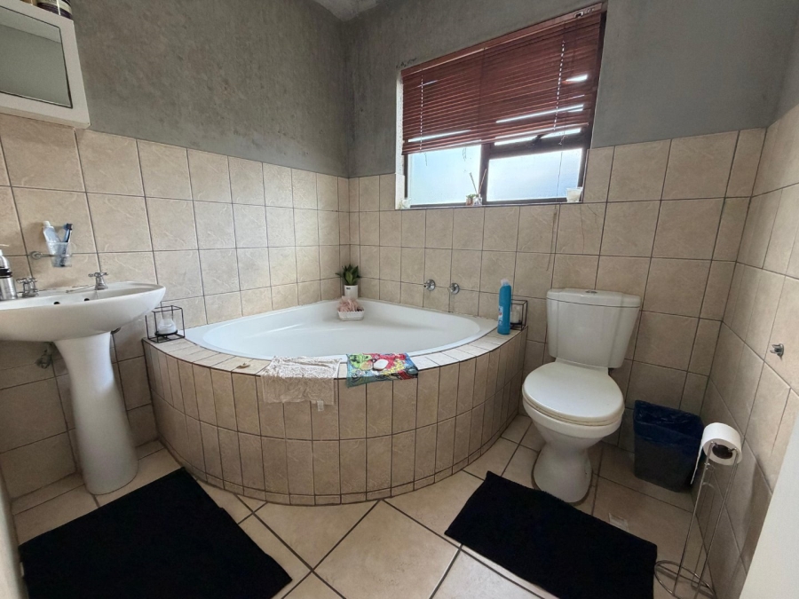 To Let 2 Bedroom Property for Rent in Penina Park Ext 2 Limpopo