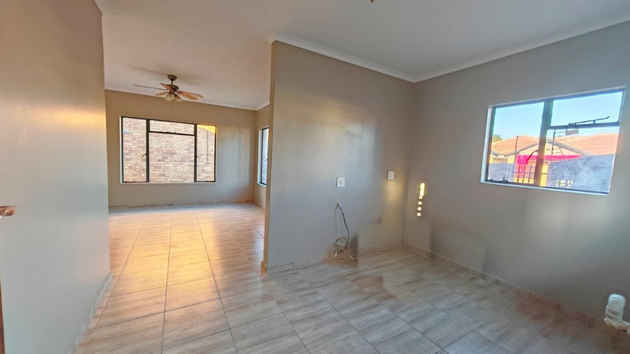 3 Bedroom Property for Sale in Ivydale Limpopo