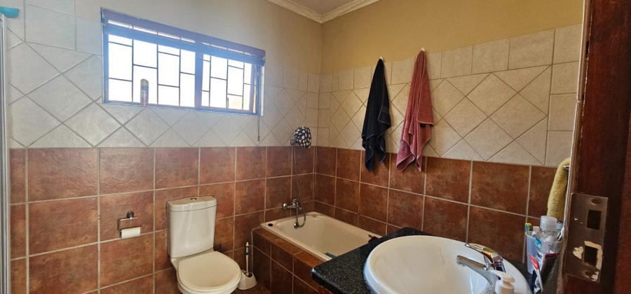 3 Bedroom Property for Sale in Bendor Limpopo