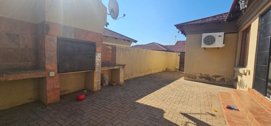 3 Bedroom Property for Sale in Bendor Limpopo