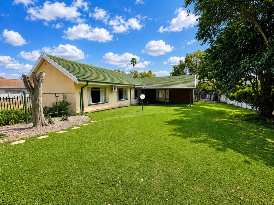 5 Bedroom Property for Sale in Bendor Limpopo