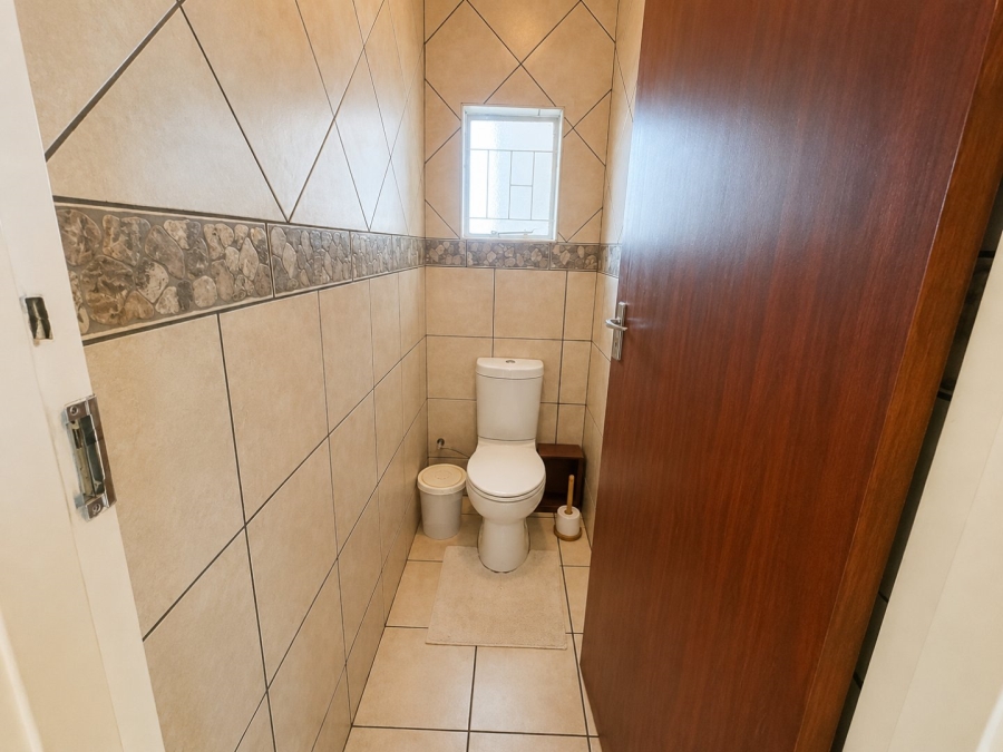 5 Bedroom Property for Sale in Bendor Limpopo