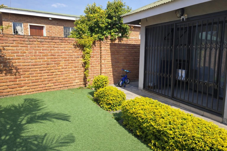 To Let 3 Bedroom Property for Rent in Bendor Limpopo