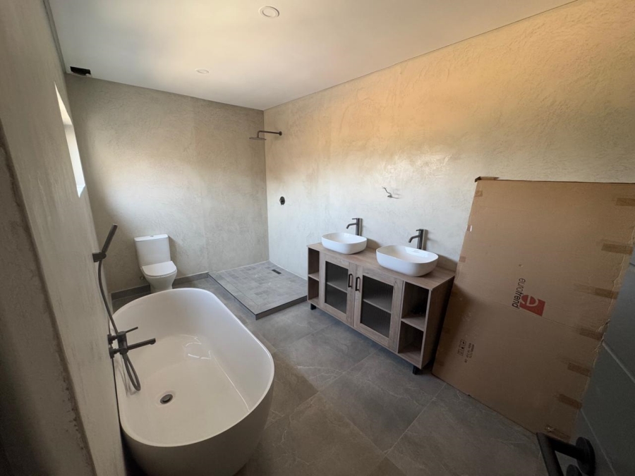 4 Bedroom Property for Sale in Bendor Limpopo