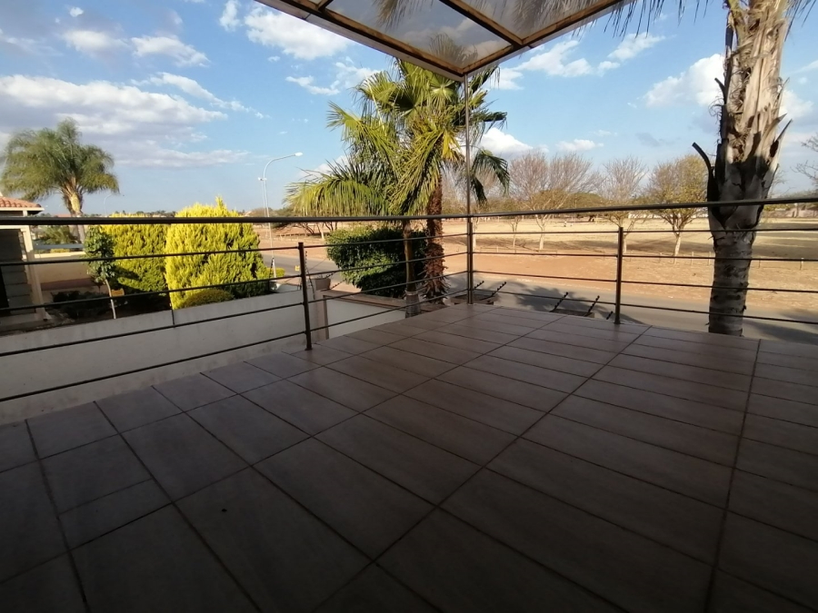 5 Bedroom Property for Sale in Flora Park Limpopo