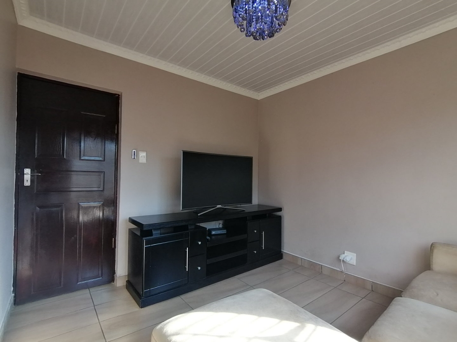5 Bedroom Property for Sale in Flora Park Limpopo