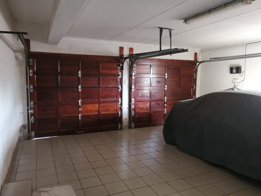 5 Bedroom Property for Sale in Flora Park Limpopo