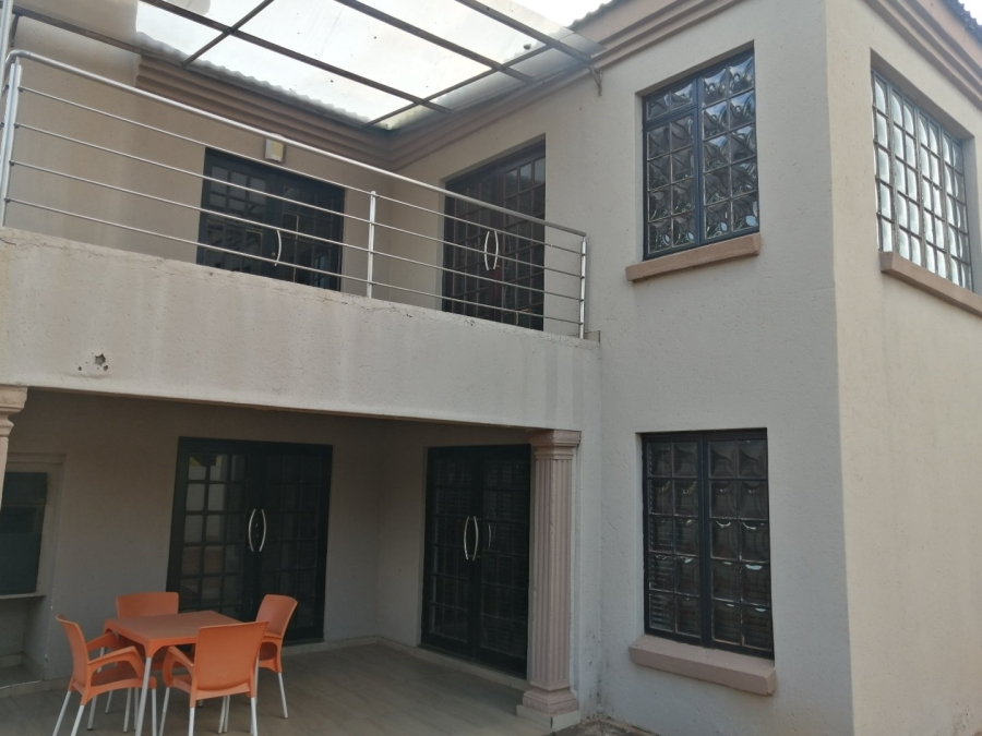 5 Bedroom Property for Sale in Flora Park Limpopo