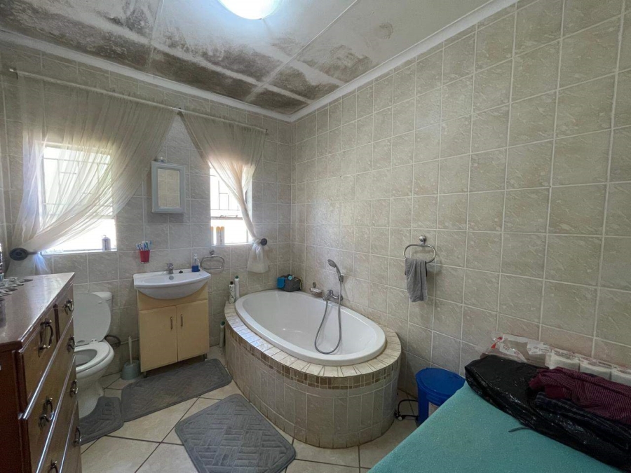 3 Bedroom Property for Sale in Aquapark Limpopo