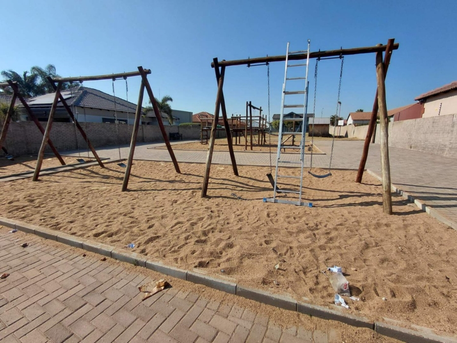 Commercial Property for Sale in Debron Limpopo