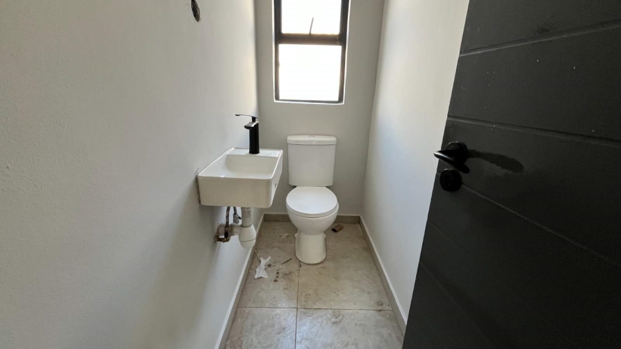 3 Bedroom Property for Sale in Woodhill Estate Limpopo