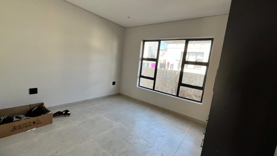 3 Bedroom Property for Sale in Woodhill Estate Limpopo