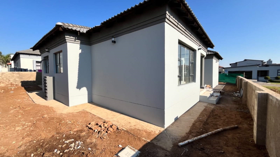 3 Bedroom Property for Sale in Woodhill Estate Limpopo