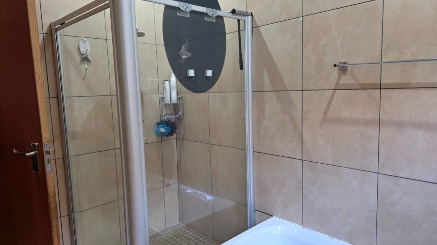3 Bedroom Property for Sale in Letsitele Limpopo
