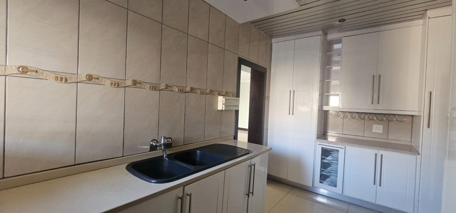 6 Bedroom Property for Sale in Eagles Crest Limpopo