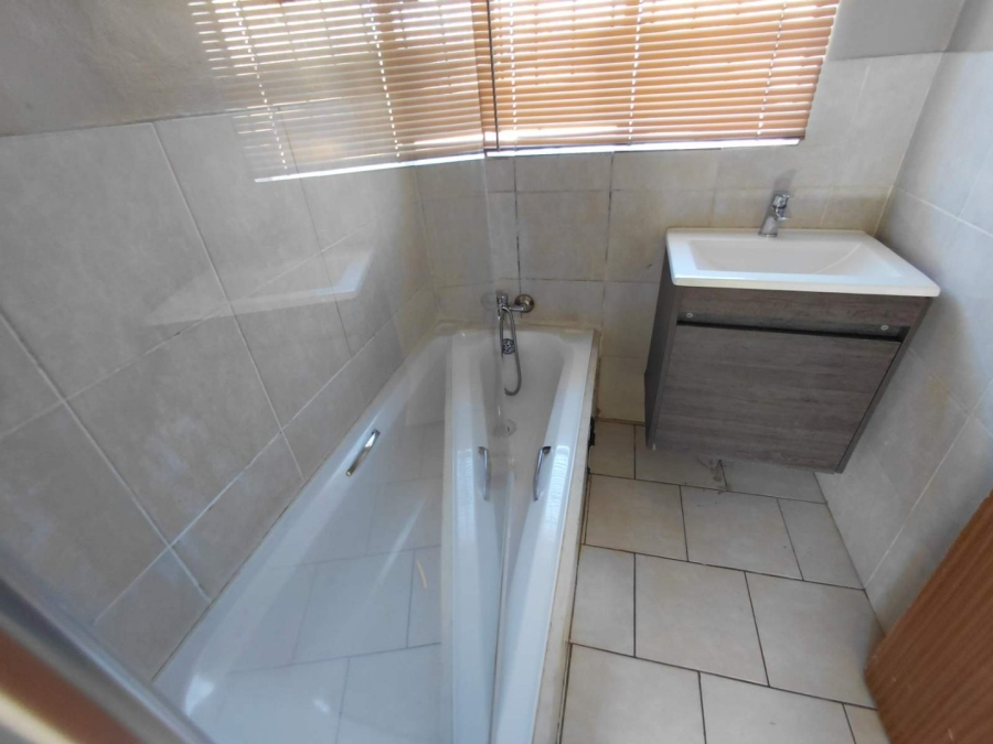 To Let 2 Bedroom Property for Rent in Bendor Limpopo