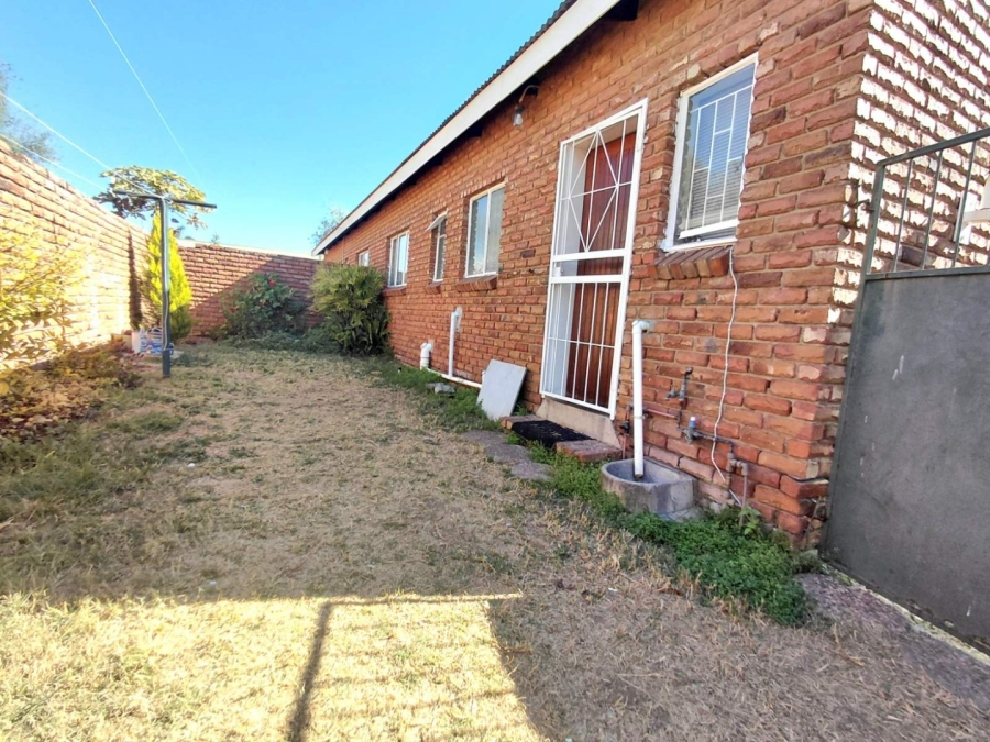 To Let 2 Bedroom Property for Rent in Bendor Limpopo