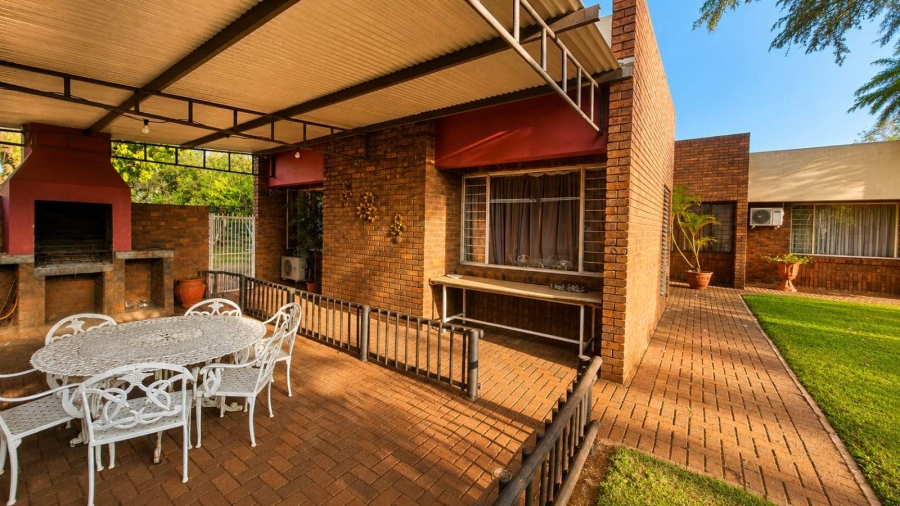 4 Bedroom Property for Sale in Chroompark Limpopo