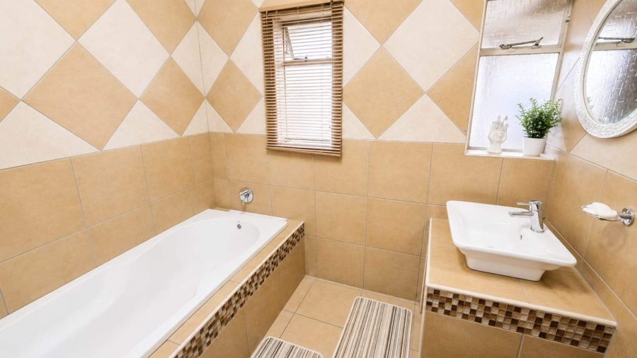 4 Bedroom Property for Sale in Chroompark Limpopo