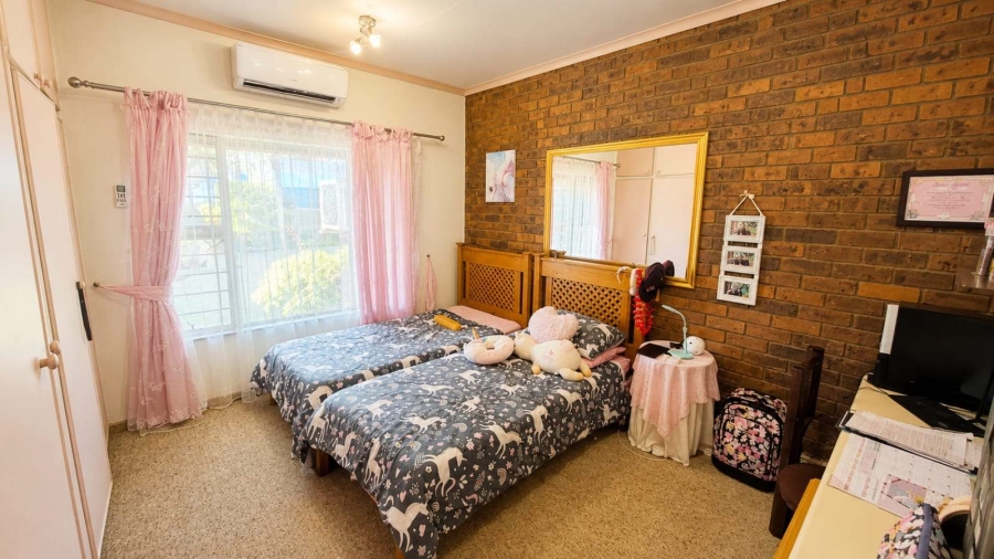 4 Bedroom Property for Sale in Chroompark Limpopo
