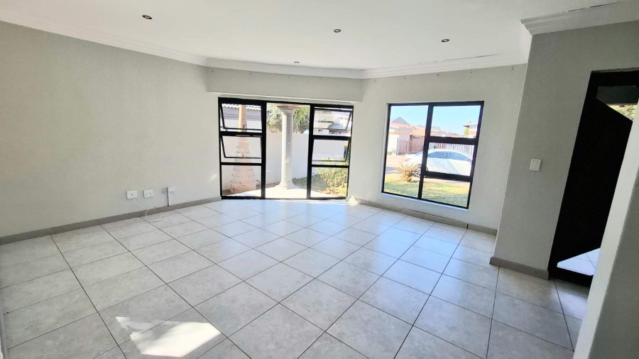 3 Bedroom Property for Sale in Eagles Crest Limpopo