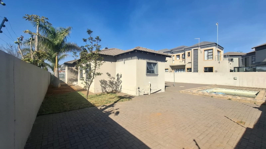 3 Bedroom Property for Sale in Eagles Crest Limpopo