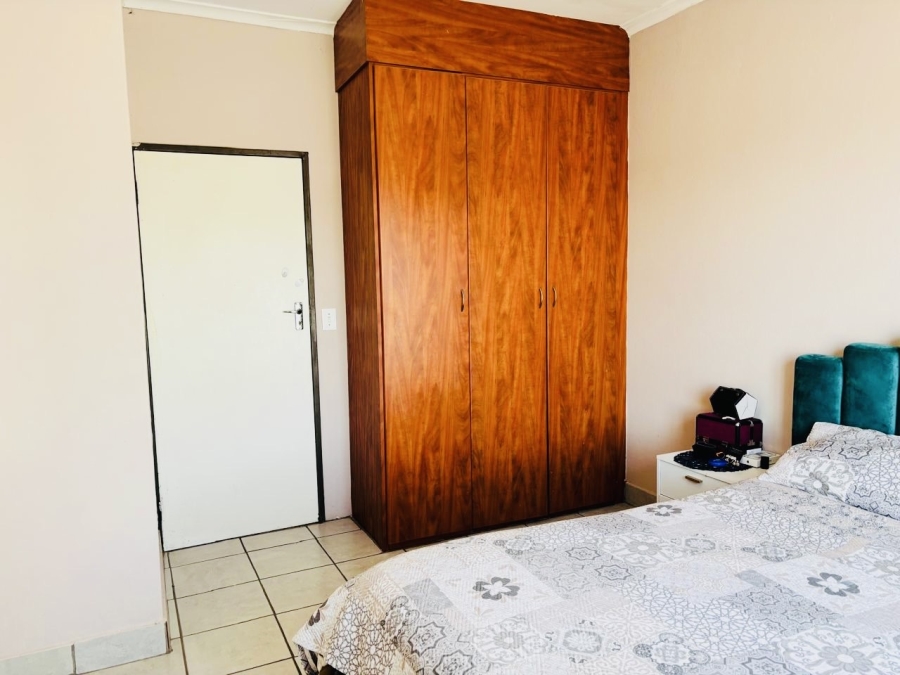 1 Bedroom Property for Sale in Penina Park Limpopo