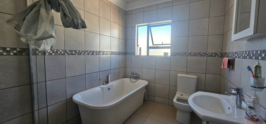 4 Bedroom Property for Sale in Vharanani Limpopo