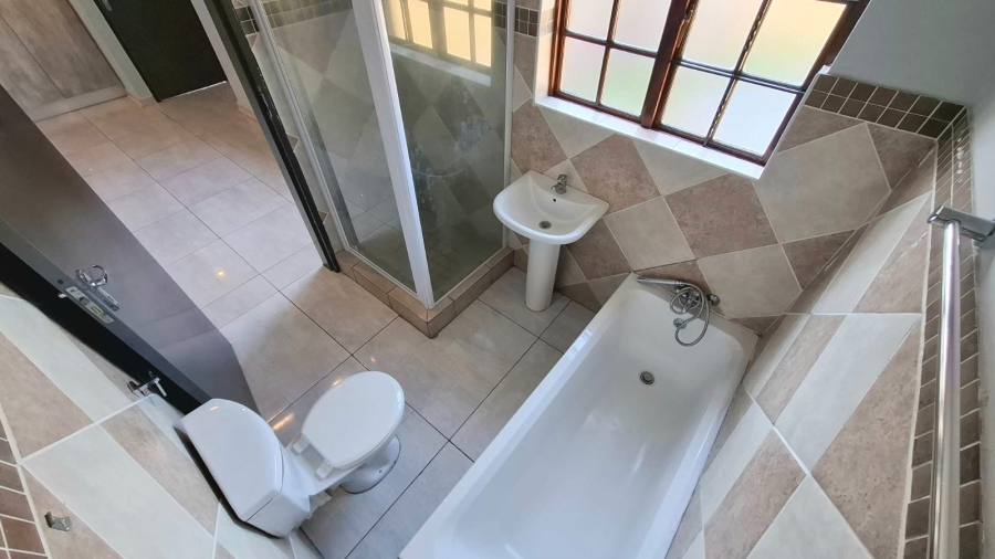 To Let 3 Bedroom Property for Rent in Bendor Limpopo