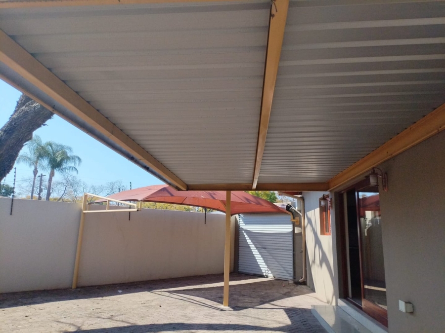 1 Bedroom Property for Sale in Polokwane Central Limpopo