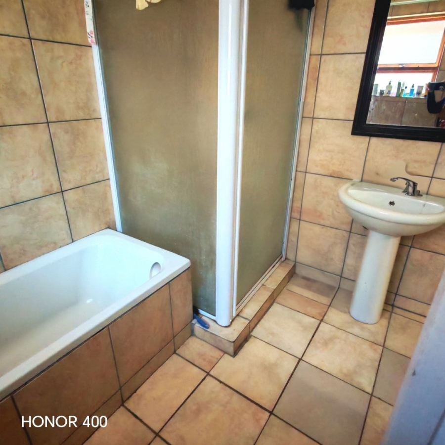 To Let 3 Bedroom Property for Rent in Bendor Limpopo